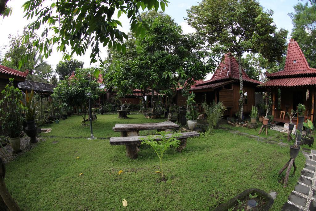 Omah Garengpoeng Guest House Маґеланґ Номер фото