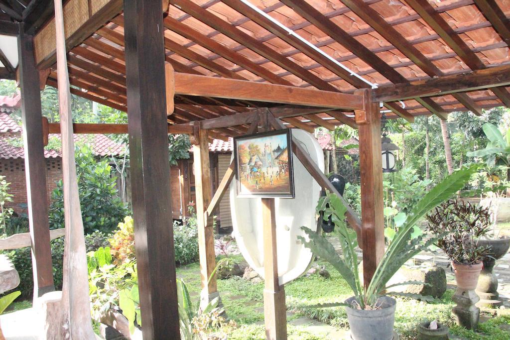 Omah Garengpoeng Guest House Маґеланґ Екстер'єр фото
